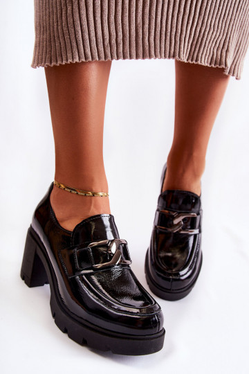 Elegant shoes on a pillar With Silver Ornament Black Harmell 2