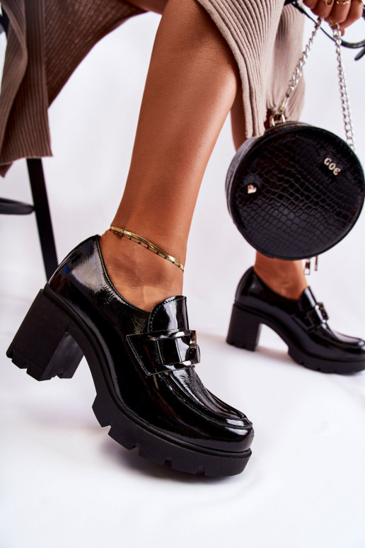 Elegant shoes on a pillar With Silver Ornament Black Harmell Elegant shoes on a pillar With Silver Ornament Black Harmell