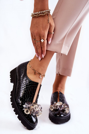 Elegant Lacquered Shoes With Crocodile Ornament Black Cindy 2