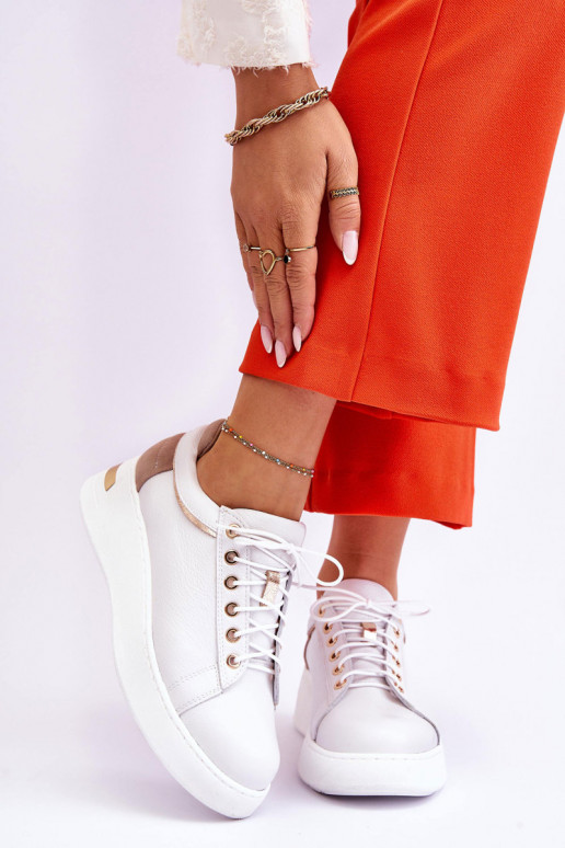 Caressa      Caressa