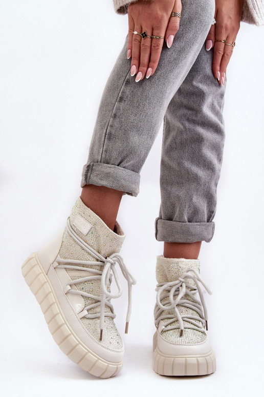 Quilted Snow Boots Embellished with Rhinestones Women's GOE MM2N4081 Beige Quilted Snow Boots Embellished with Rhinestones Women's GOE MM2N4081 Beige
