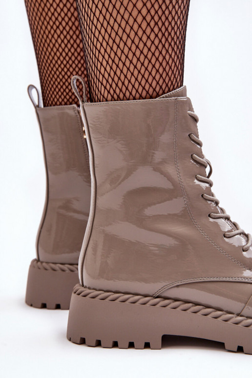 Women's Glossy Ankle Boots Brogues with Decoration Beige SBarski MR870-67 Women's Glossy Ankle Boots Brogues with Decoration Beige SBarski MR870-67