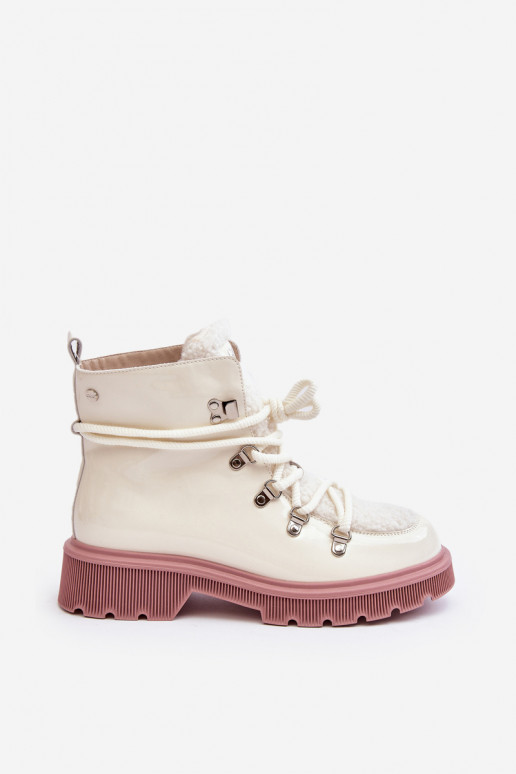 Women's Lacquered Leather Trapper Boots GOE MM2N4083 White Women's Lacquered Leather Trapper Boots GOE MM2N4083 White