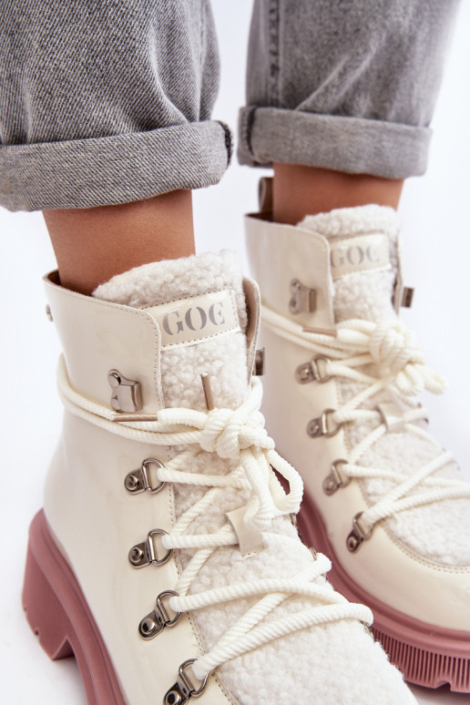 Women's Lacquered Leather Trapper Boots GOE MM2N4083 White Women's Lacquered Leather Trapper Boots GOE MM2N4083 White