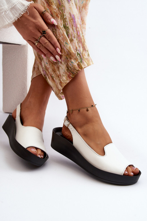 Women's Leather Sandals on Thick Sole Zazoo 2893 White