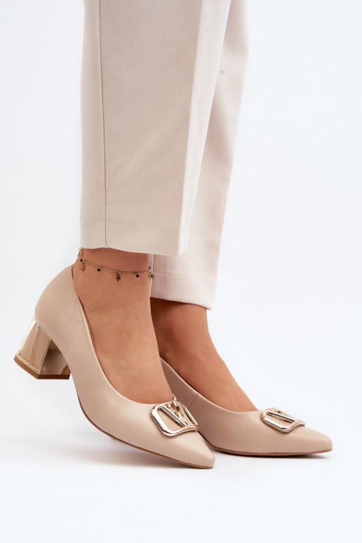 Elegant Pumps with Ornament Laura Messi 2740 Beige Elegant Pumps with Ornament Laura Messi 2740 Beige