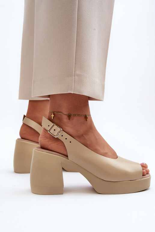Zazoo 40376 Leather Sandals On Chunky Heel Beige Zazoo 40376 Leather Sandals On Chunky Heel Beige