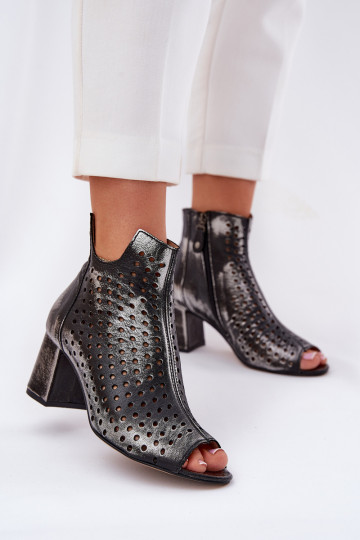 Leather Cut-Out Boots Maciejka 05420-01 Black 2