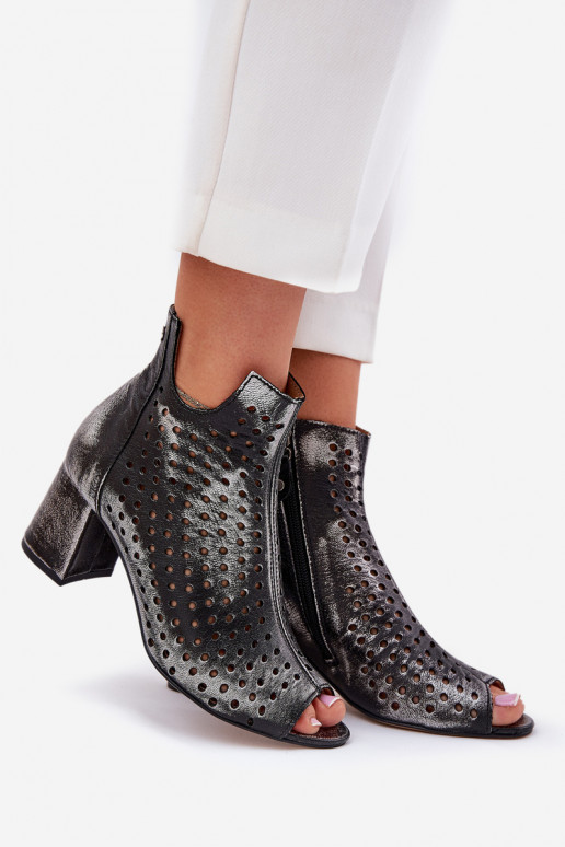 Leather Cut-Out Boots Maciejka 05420-01 Black