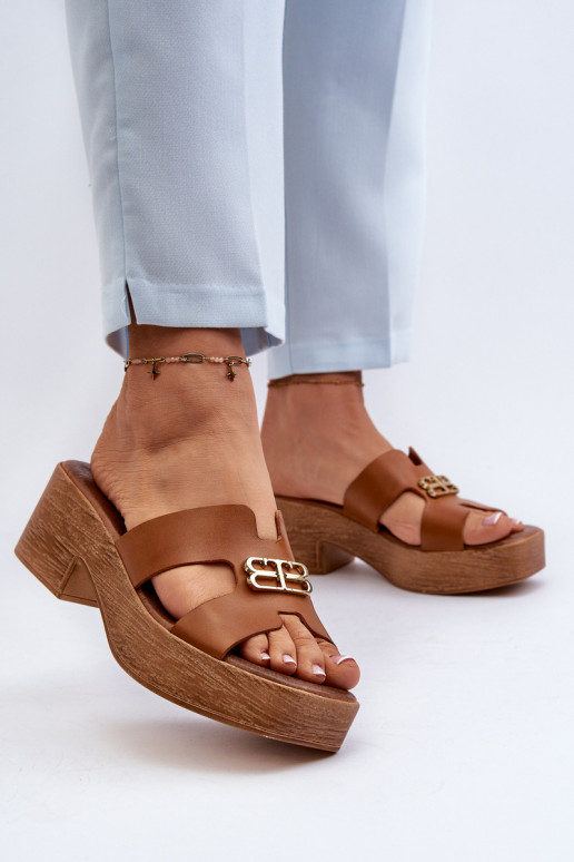 Zazoo 40412 Leather Elegant Women's Flip-flops with Gold Decoration Brown Zazoo 40412 Leather Elegant Women's Flip-flops with Gold Decoration Brown