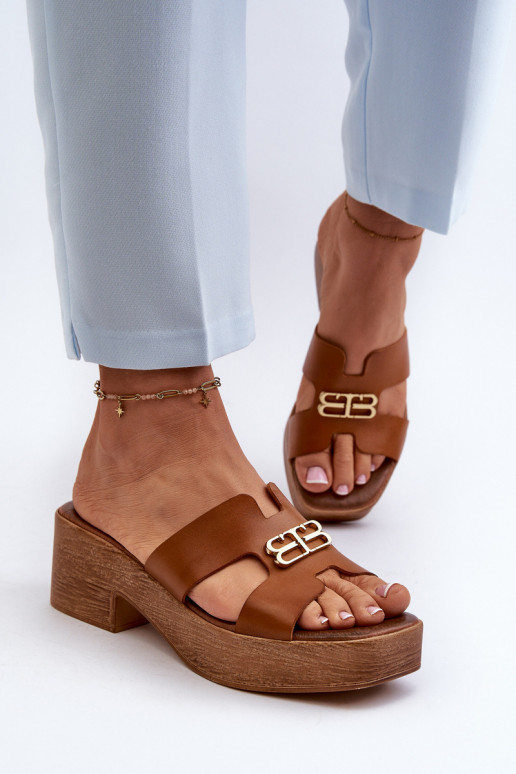 Zazoo 40412 Leather Elegant Women's Flip-flops with Gold Decoration Brown Zazoo 40412 Leather Elegant Women's Flip-flops with Gold Decoration Brown