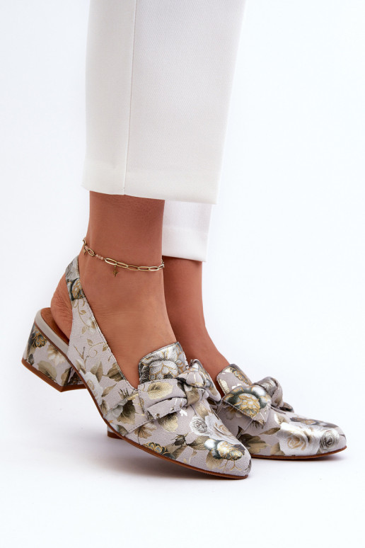 Women's Leather Sandals with Low Heel in Flowers Maciejka N6539-38 Green Women's Leather Sandals with Low Heel in Flowers Maciejka N6539-38 Green