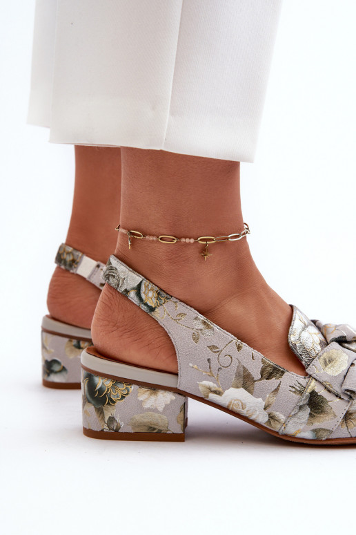 Women's Leather Sandals with Low Heel in Flowers Maciejka N6539-38 Green Women's Leather Sandals with Low Heel in Flowers Maciejka N6539-38 Green
