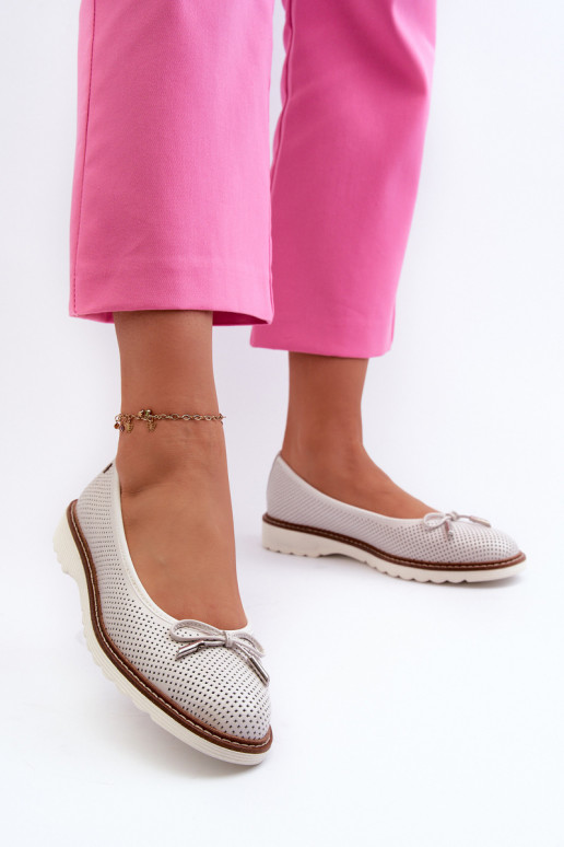 Women's Cutout Ballerina Flats Made of Genuine Leather Maciejka P6509-11 White Women's Cutout Ballerina Flats Made of Genuine Leather Maciejka P6509-11 White