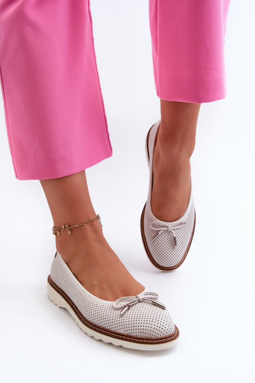 Women's Cutout Ballerina Flats Made of Genuine Leather Maciejka P6509-11 White Women's Cutout Ballerina Flats Made of Genuine Leather Maciejka P6509-11 White