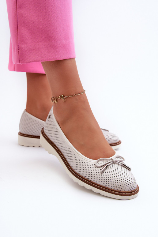 Women's Cutout Ballerina Flats Made of Genuine Leather Maciejka P6509-11 White Women's Cutout Ballerina Flats Made of Genuine Leather Maciejka P6509-11 White