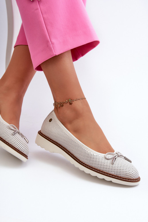 Women's Cutout Ballerina Flats Made of Genuine Leather Maciejka P6509-11 White Women's Cutout Ballerina Flats Made of Genuine Leather Maciejka P6509-11 White