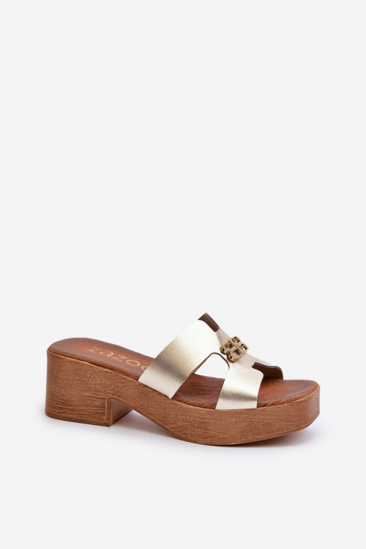 Zazoo 40412 Leather Elegant Women's Flip-Flops with Golden Ornament Zazoo 40412 Leather Elegant Women's Flip-Flops with Golden Ornament