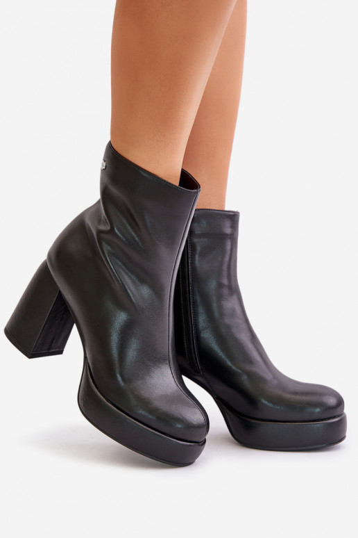 Heeled Boots Made of Natural Leather Black GOE OO2N4166-W2