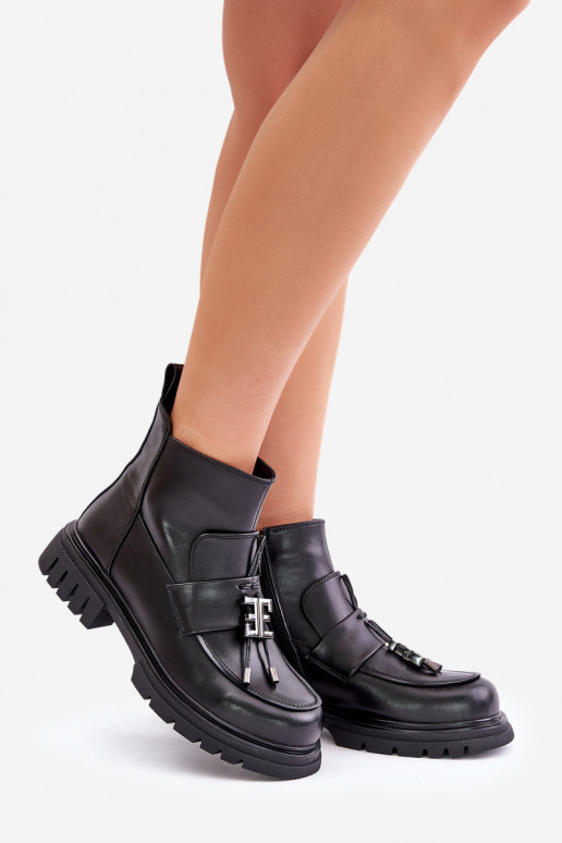 Leather Ankle Boots With Flat Heel And Decoration Insulated Black Asperra