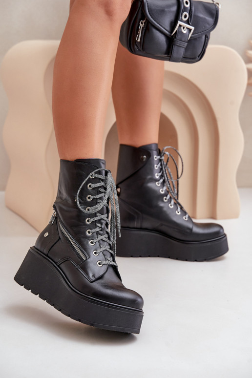 Leather Worker Ankle Boots On Platform And Wedge Maciejka 06676-01 Black Leather Worker Ankle Boots On Platform And Wedge Maciejka 06676-01 Black