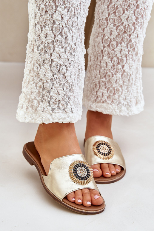 Leather sandals with decoration on a flat heel Zazoo 3047/O gold Leather sandals with decoration on a flat heel Zazoo 3047/O gold