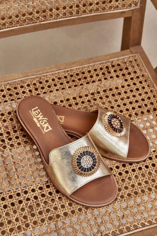 Leather sandals with decoration on a flat heel Zazoo 3047/O gold Leather sandals with decoration on a flat heel Zazoo 3047/O gold