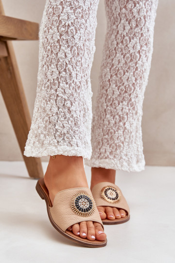 Skórzane KlapkiwithOzdobą Na Płaskim Obcasie Lewski 3047/O Beżowe