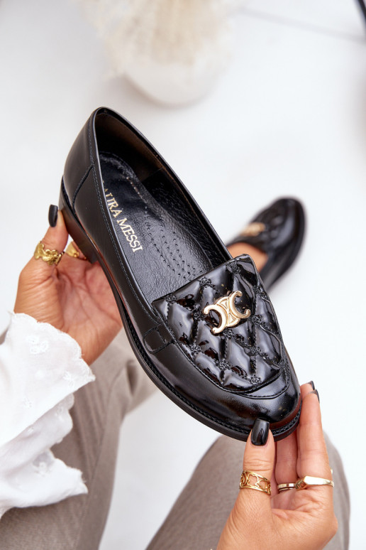 Skórzane Lakierowane Mokasyny Ze Złotą Ozdobą Laura Messi 2927 Czarne