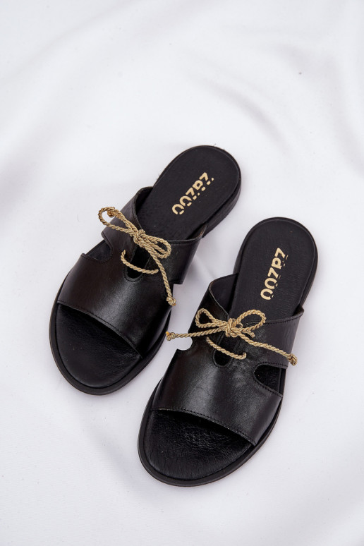 Ladies leather sandals on flat heel Zazoo 3022 black Ladies leather sandals on flat heel Zazoo 3022 black