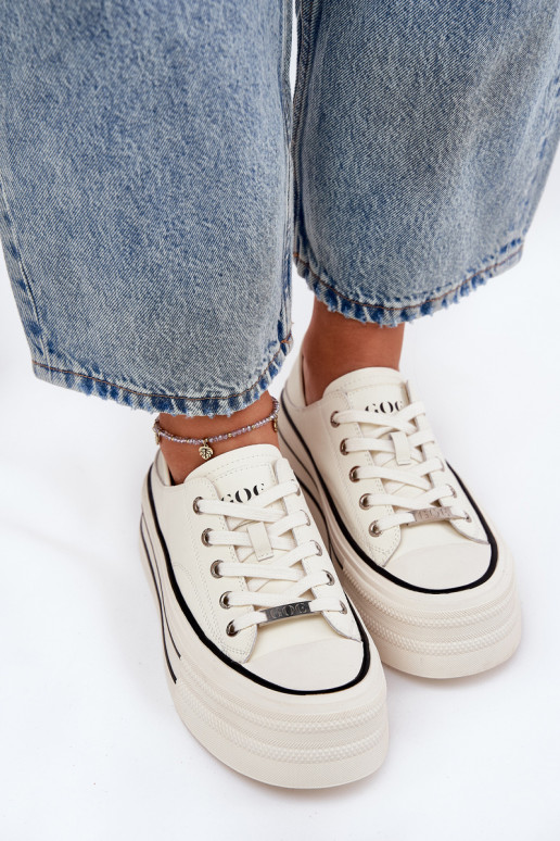 Women's Leather Sneakers On Platform GOE RR2N4106 White Women's Leather Sneakers On Platform GOE RR2N4106 White