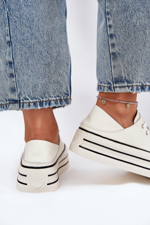 Women's Leather Sneakers On Platform GOE RR2N4106 White Women's Leather Sneakers On Platform GOE RR2N4106 White