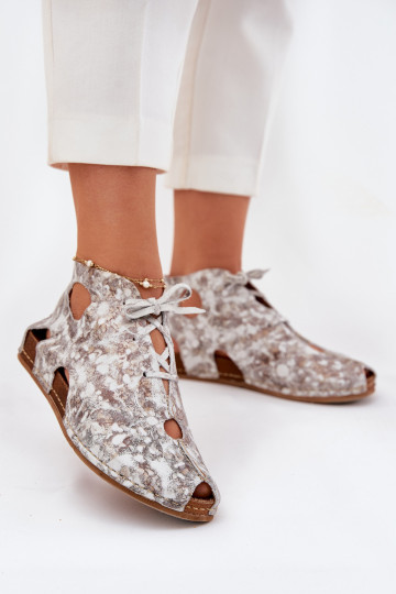 Patterned Leather Ankle Boots Maciejka 03426-46 White-Beige