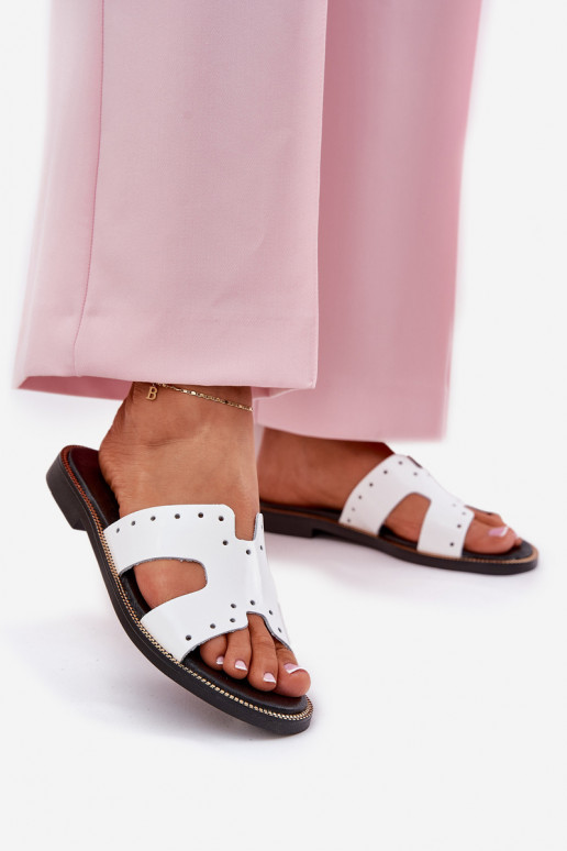 Zazoo 40326 Lacquered Women's Slippers With Decorative Cutouts White Zazoo 40326 Lacquered Women's Slippers With Decorative Cutouts White