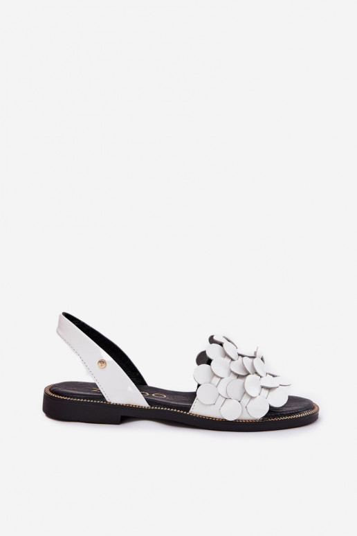 Leather sandals on flat heel white Zazoo 40425 Leather sandals on flat heel white Zazoo 40425