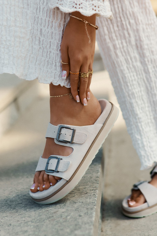 Ladies Suede Slippers With Buckles Beige D.Franklin DFSH405001 Ladies Suede Slippers With Buckles Beige D.Franklin DFSH405001