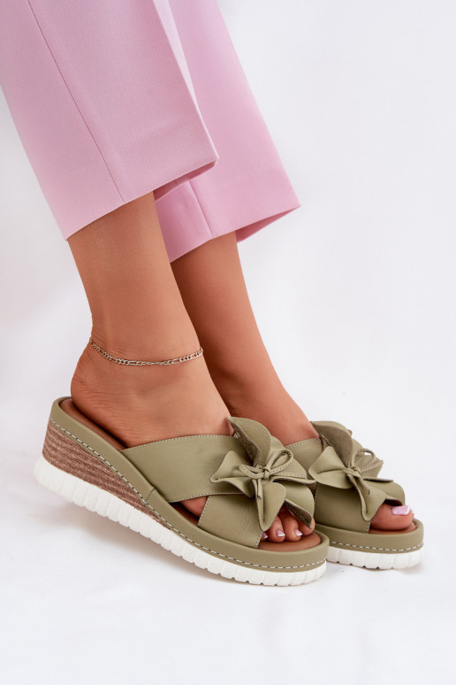 Leather Women's Wedge Sandals With Decorative Flower Artiker 52C0503 Green