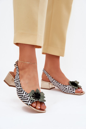 Leather Women's Sandals On A Block Heel With Decorative Flower Laura Messi 2973 White-Black