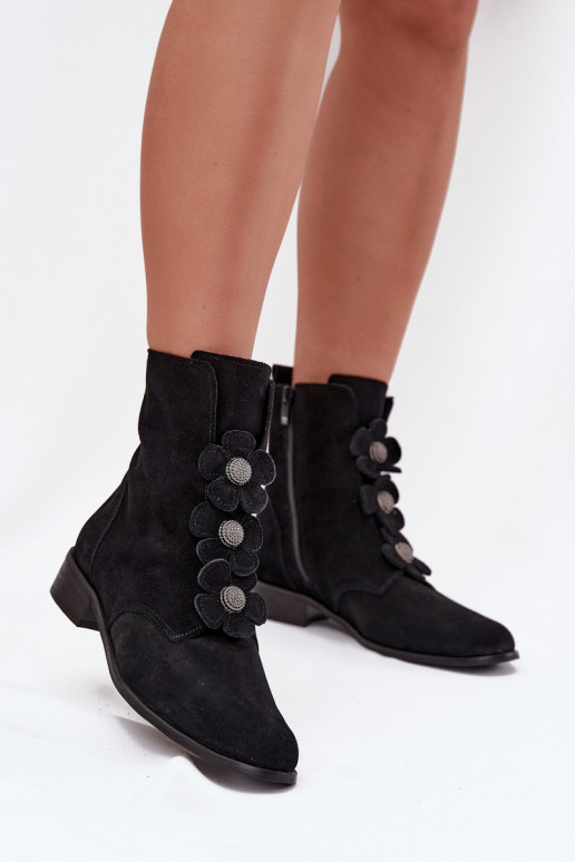 Suede women's ankle boots Zazoo 3085 black with decorative flowers Suede women's ankle boots Zazoo 3085 black with decorative flowers