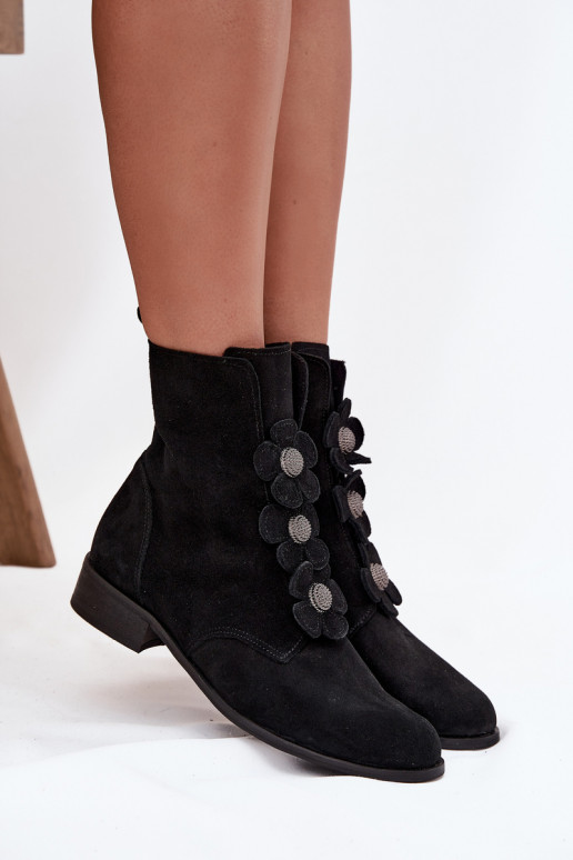 Suede women's ankle boots Zazoo 3085 black with decorative flowers Suede women's ankle boots Zazoo 3085 black with decorative flowers