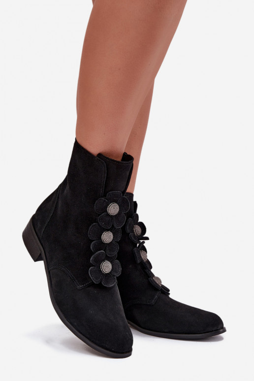 Suede women's ankle boots Zazoo 3085 black with decorative flowers Suede women's ankle boots Zazoo 3085 black with decorative flowers