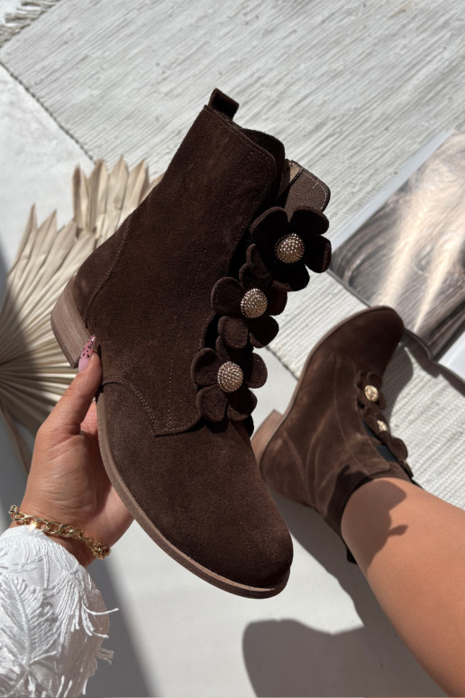 Suede Women's Ankle Boots with Decorative Flowers Zazoo 3085 Brown Suede Women's Ankle Boots with Decorative Flowers Zazoo 3085 Brown