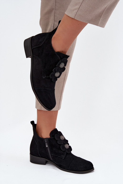Zamszowe Półbuty DamskiewithOzdobnymi Kwiatkami Zazoo 3080 Czarne