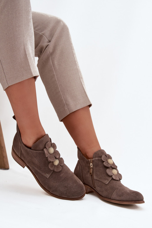 Zamszowe Półbuty DamskiewithOzdobnymi Kwiatkami Zazoo 3080 Ciemnobeżowe