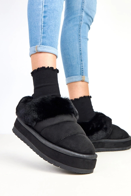 Czarne krótkie śniegowce ocieplane... Czarne krótkie śniegowce ocieplane...