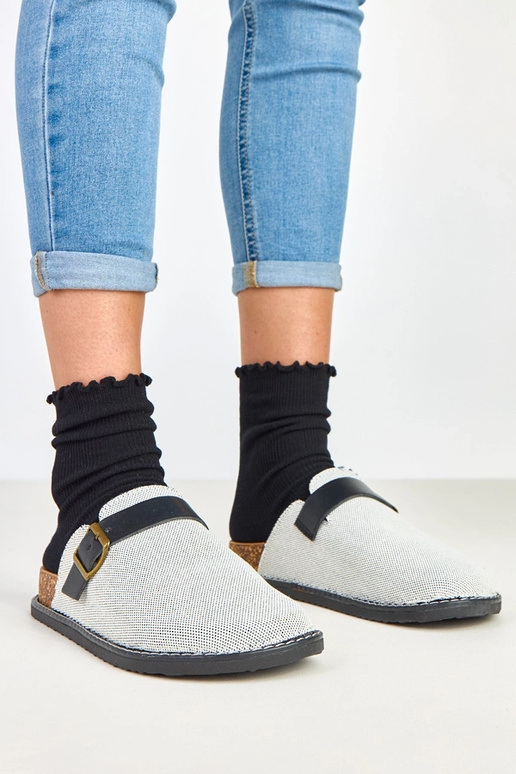 Czarne kapcie na korkowej platformie... Czarne kapcie na korkowej platformie...