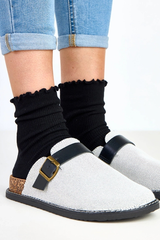 Czarne kapcie na korkowej platformie... Czarne kapcie na korkowej platformie...