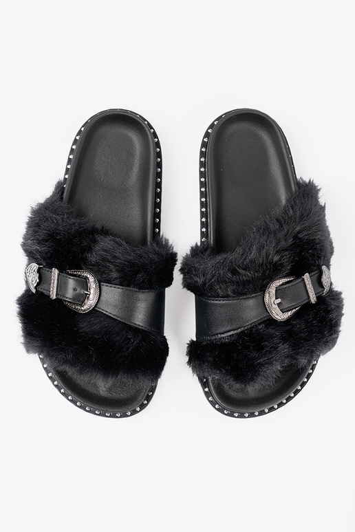 Klapki z ekofutra z dekoracyjną klamrą