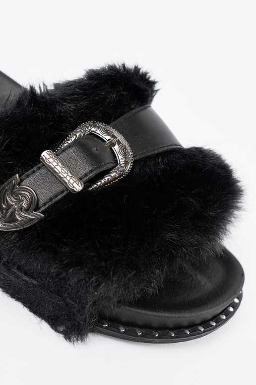  z ekofutra z dekoracyjną klamrą