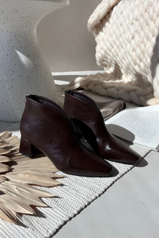 Eko Skórzane Botki Damskie Na Obcasie Czekoladowe Rylina